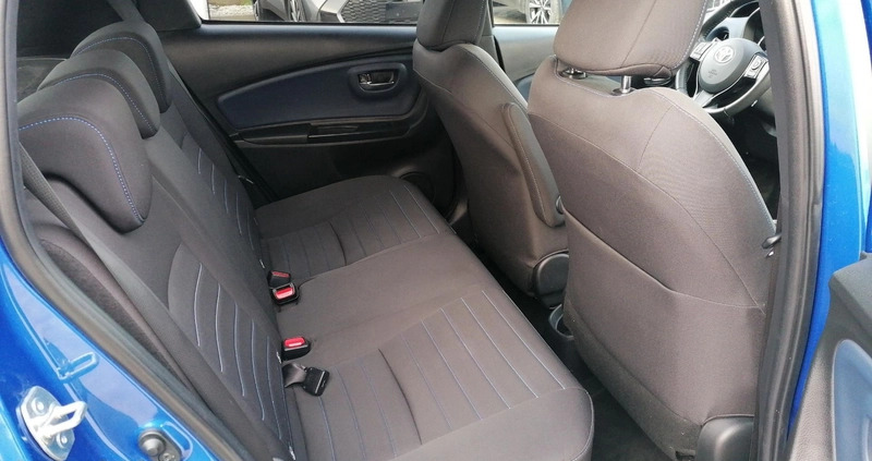 Toyota Yaris cena 67900 przebieg: 82231, rok produkcji 2017 z Grudziądz małe 232